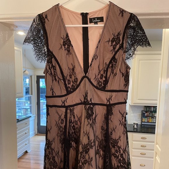 Black lace Lulu's dress size medium - Picture 1 of 6